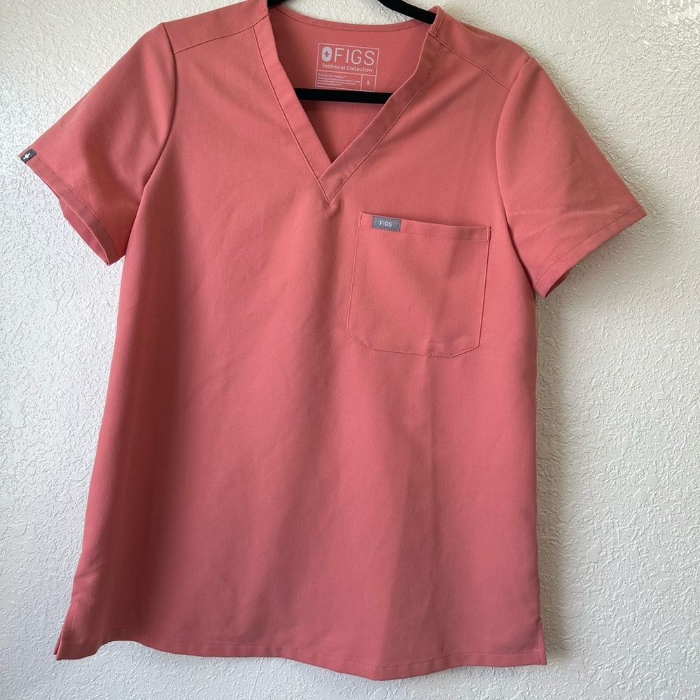 Figs Scrub Top